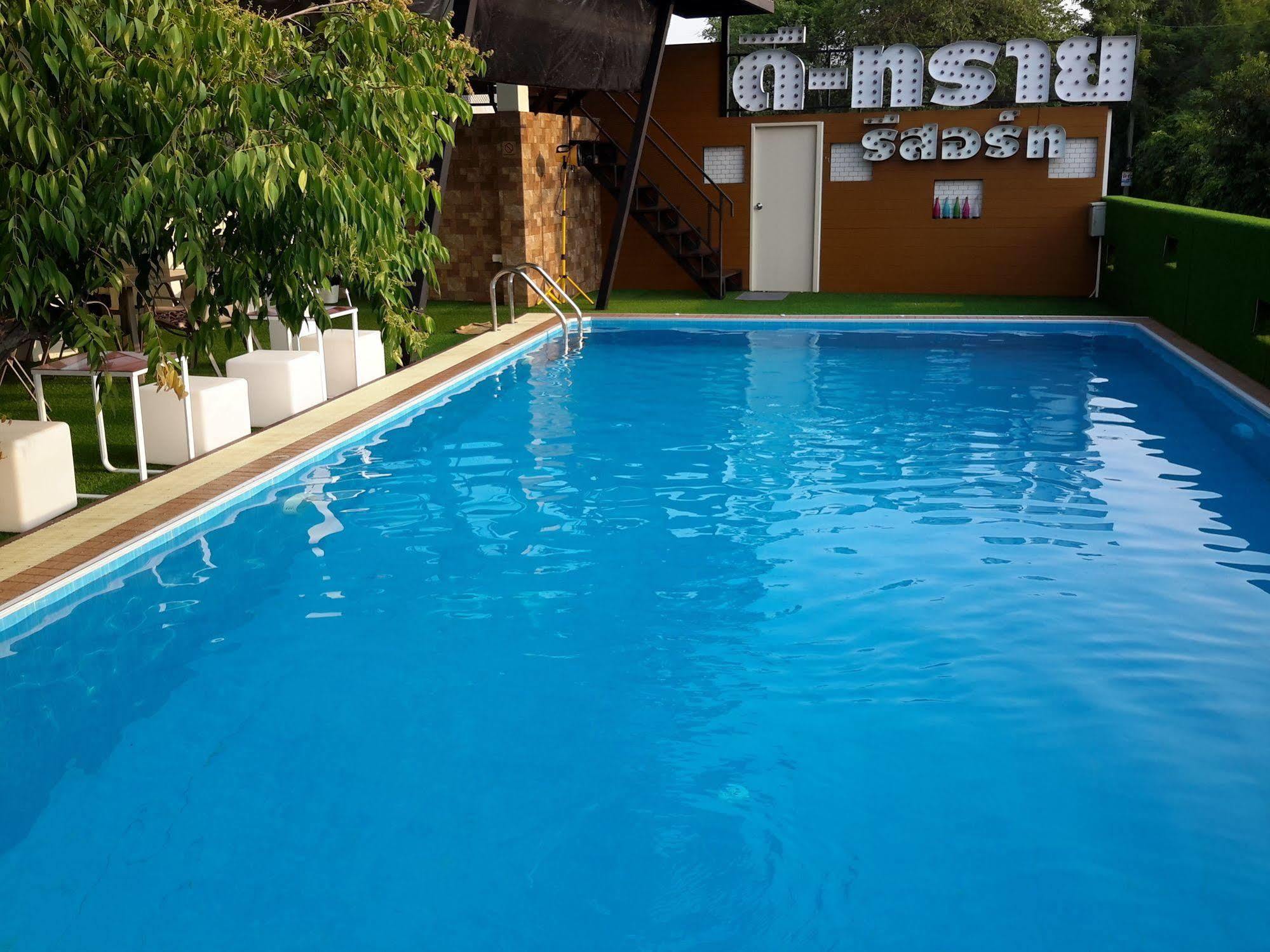 D-Sine Resort Buriram Esterno foto